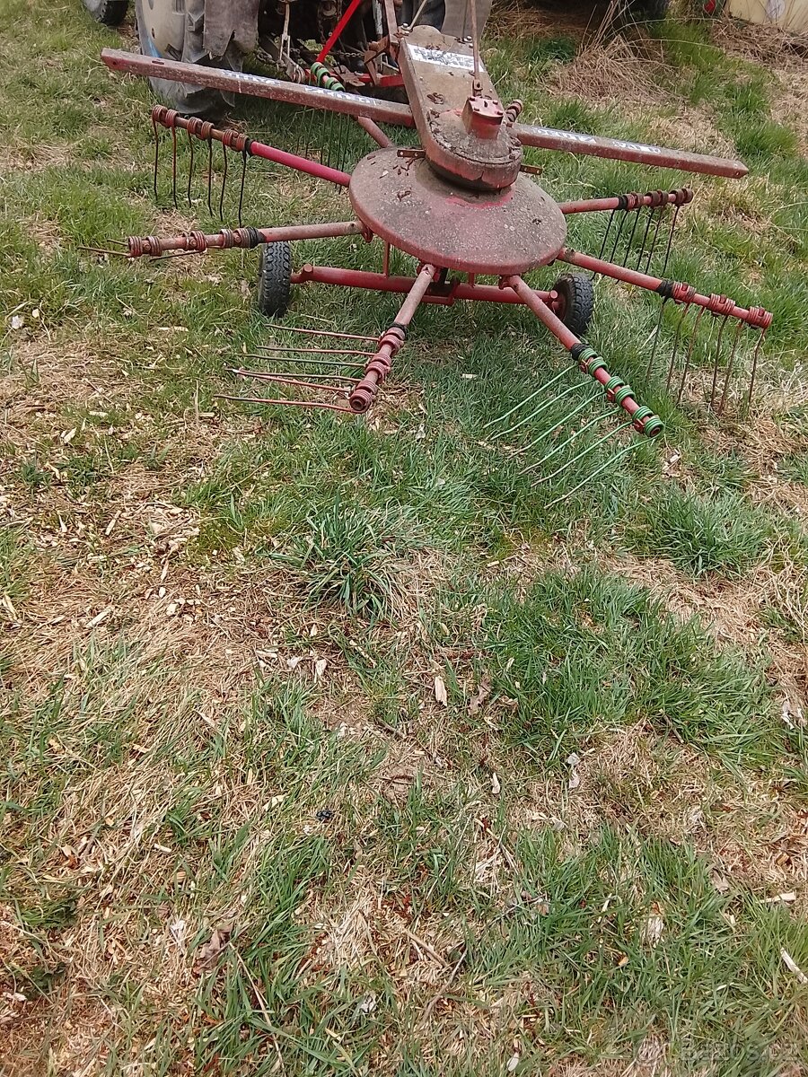 Nahrnovač sena za traktor - 3