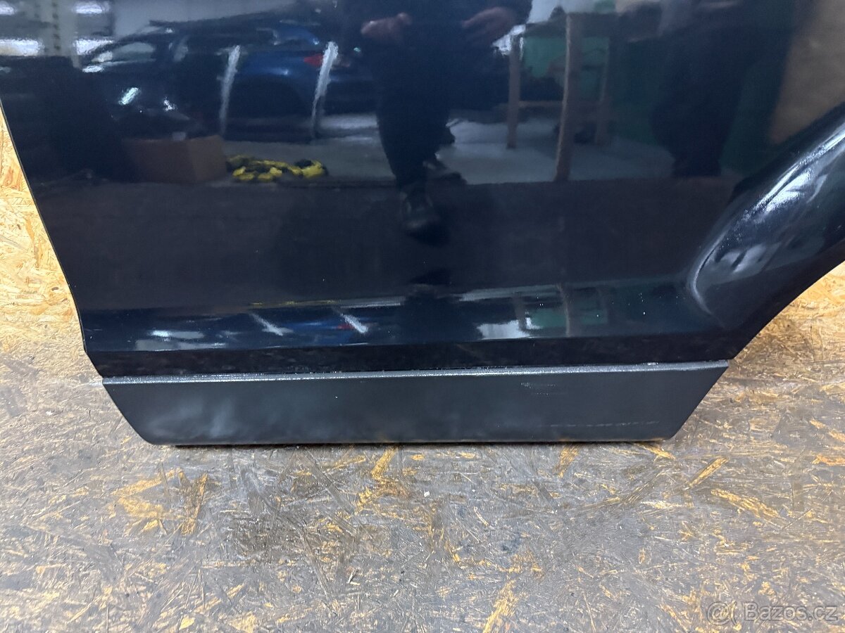 NASTROJENÉ LEVÉ ZADNÍ DVEŘE AUDI Q7 4L LZ9Y - 3