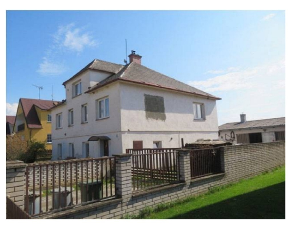 Rodinný dům , Třeština, ID 7842e 2711 - 3