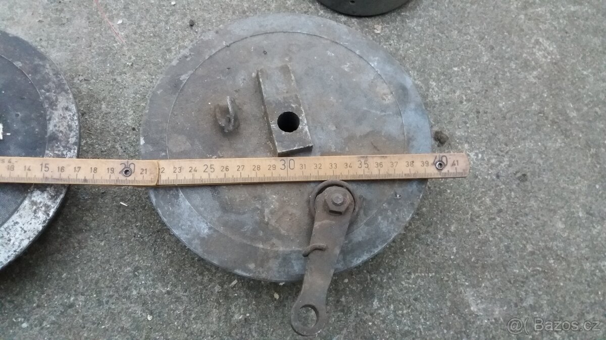 Brzdový štít, brzdové čelisti - 3