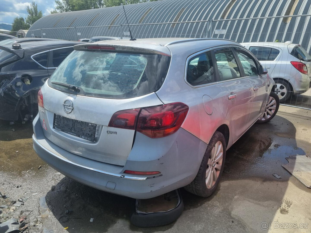 Opel Astra J 1.6 CDTI ( B16DTL ) 81kW r.2016 stříbrná Z176 n - 3