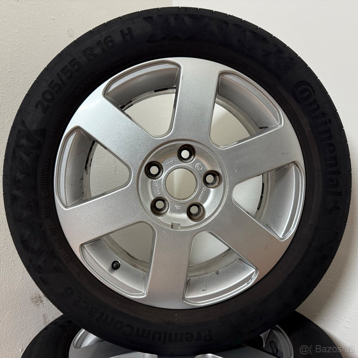 ŠKODA OCTAVIA II 5x112 R16 ET50+LETNÍ 205/55R16 4mm - 3