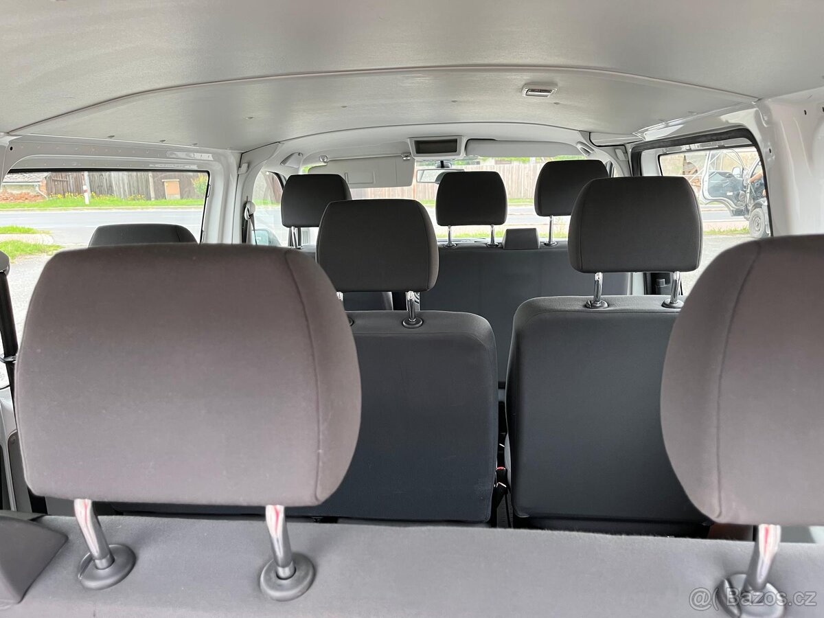 VW TRANSPORTER T5 2.0 TDi SERVISNÍ KNIHA 9.MÍST - 3