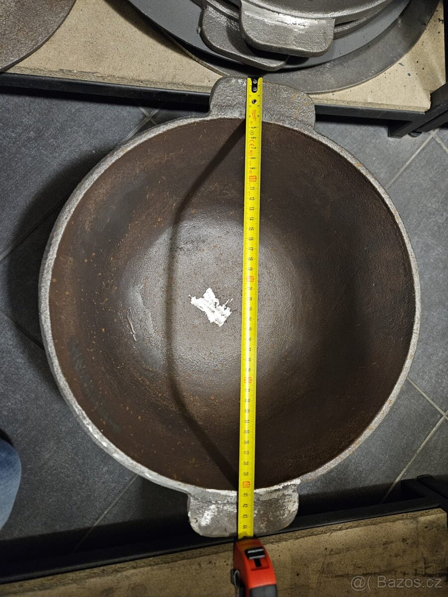 Litinový kotlík - 3