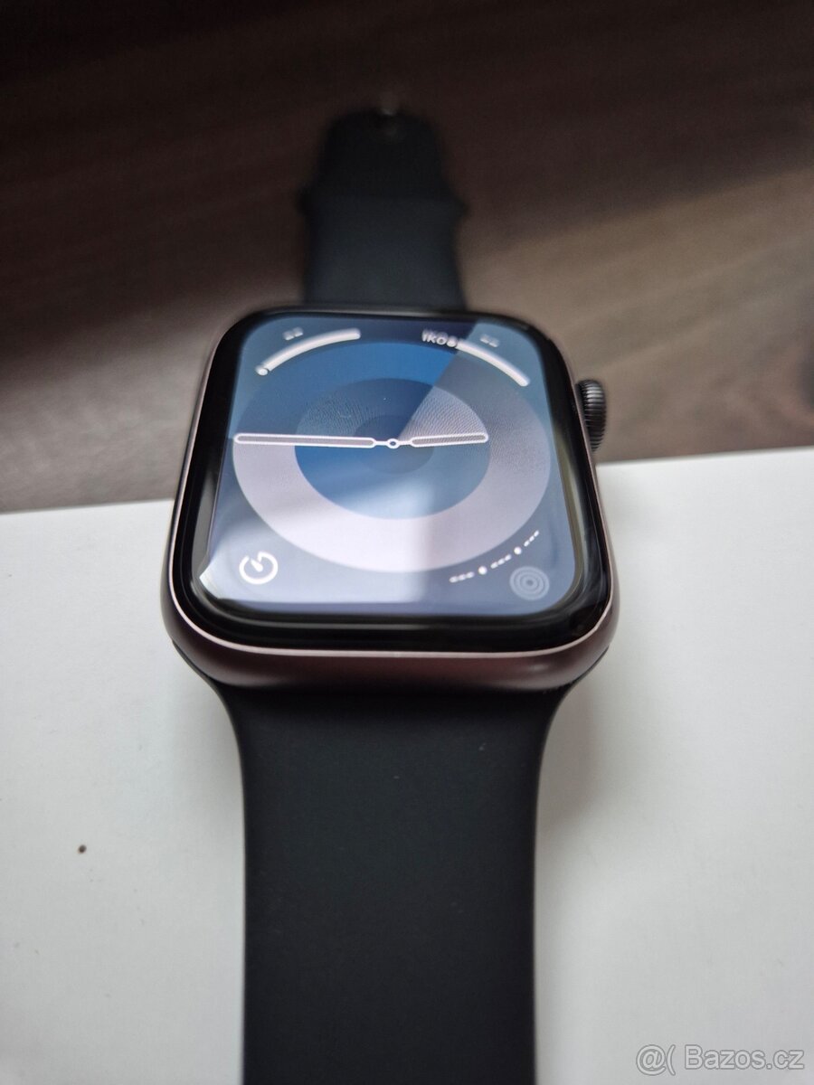 Apple Watch SE 44mm - 3