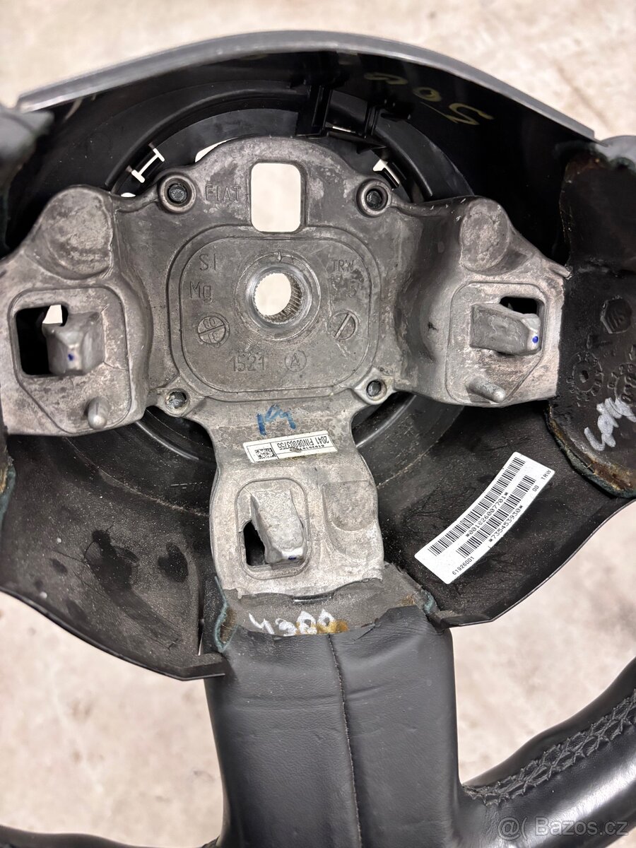 Volant Fiat 500 - 3