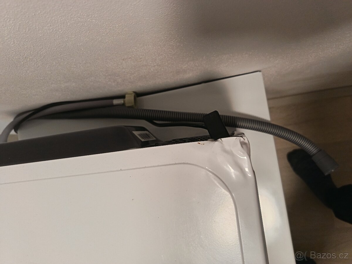 Mikrovlnná trouba Sharp R200WW - 3