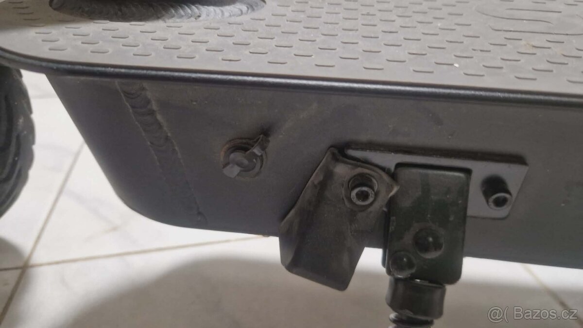 Elektrická koloběžka Sencor Scooter Two S60 - 3