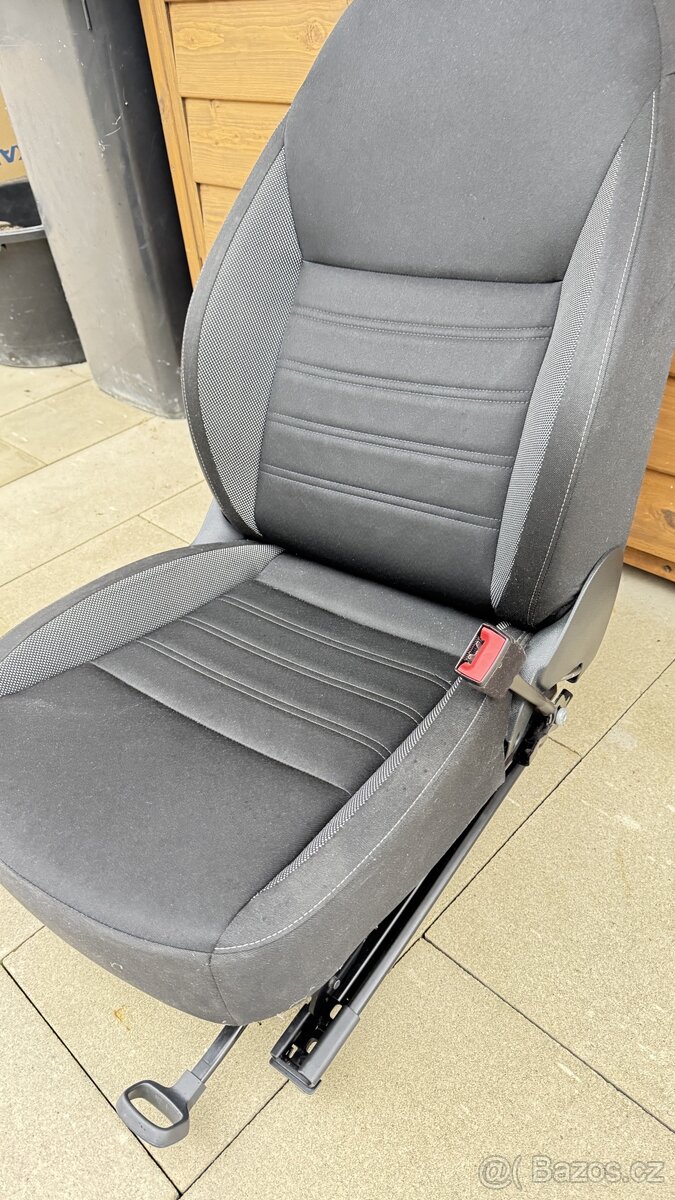 Sedadlo spolujezdce Octavia 3 - 3