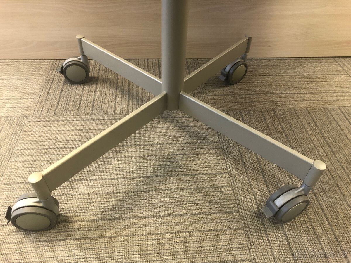 Kancelářský stolek - 3