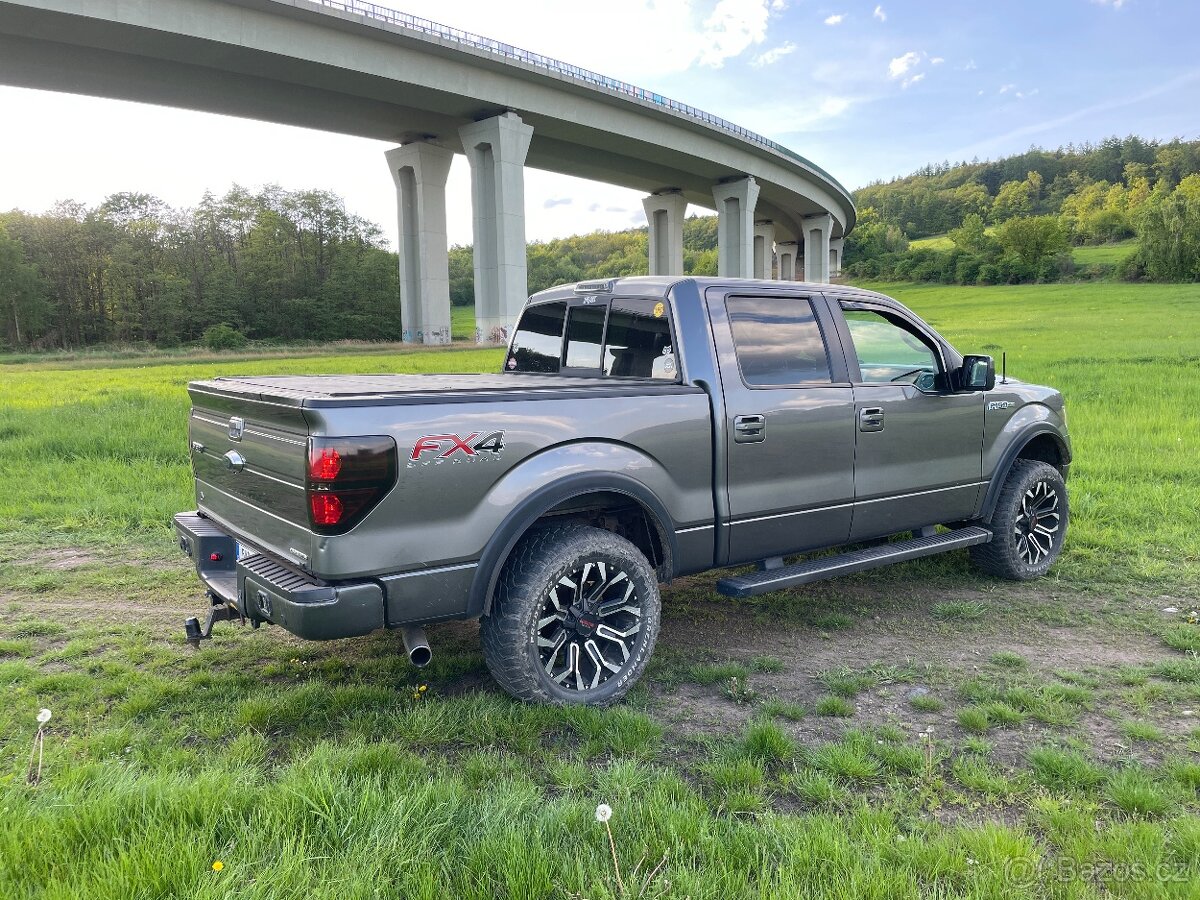 Ford F150 F-150 5.0, rok staré LPG