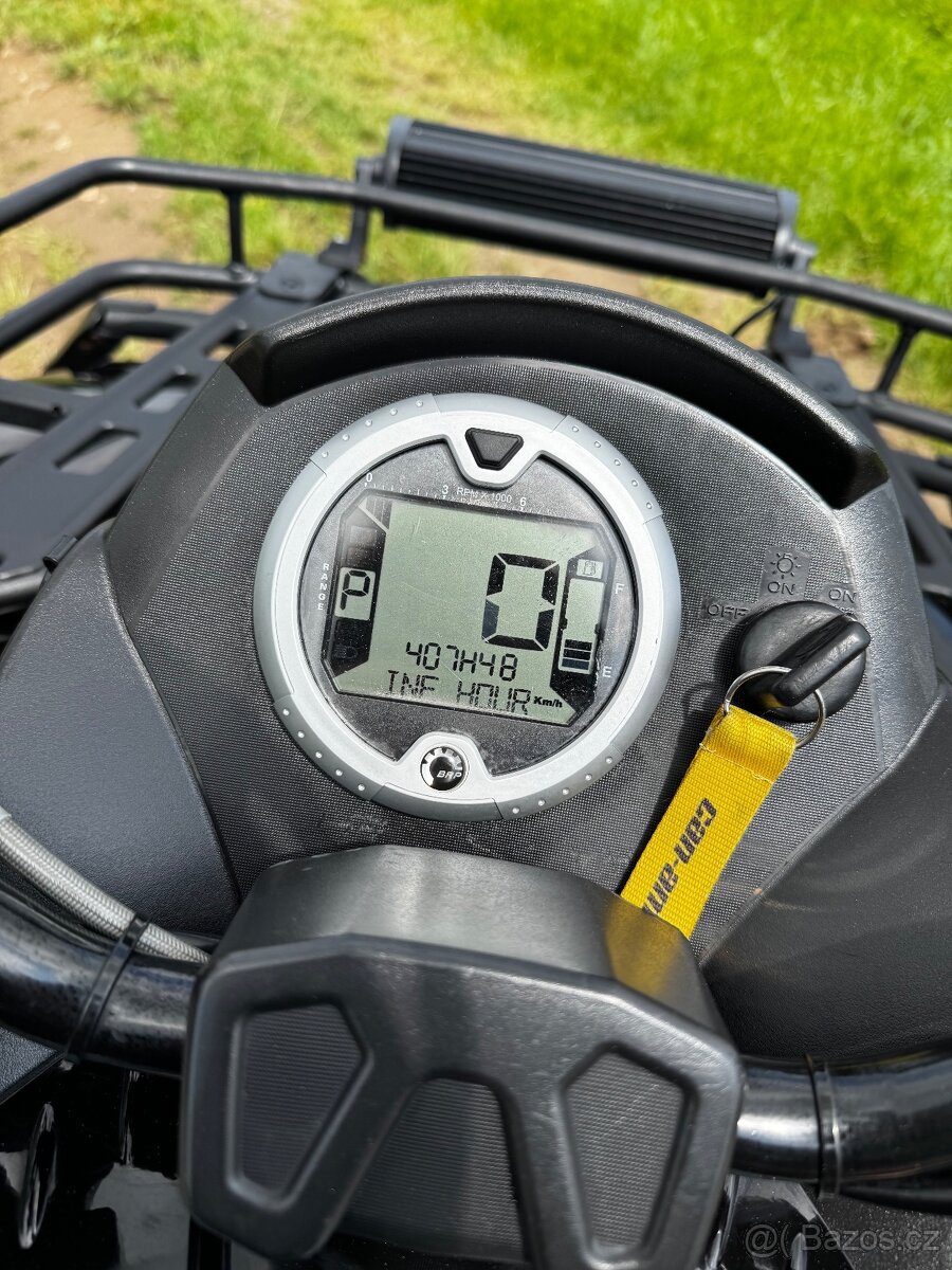 Can-am outlander 800r max 5145km nová tk