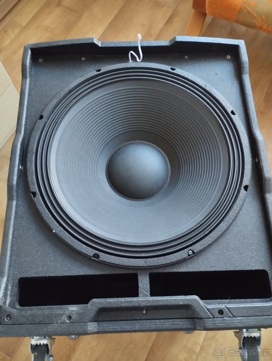 Aktivní subwoofer Power Dynamics PDY218SA - 3