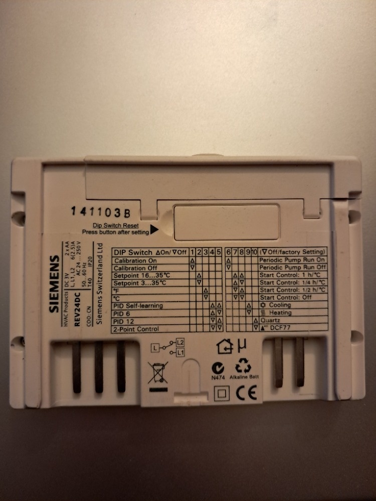Siemens REV 24, prostorový termostat - 3
