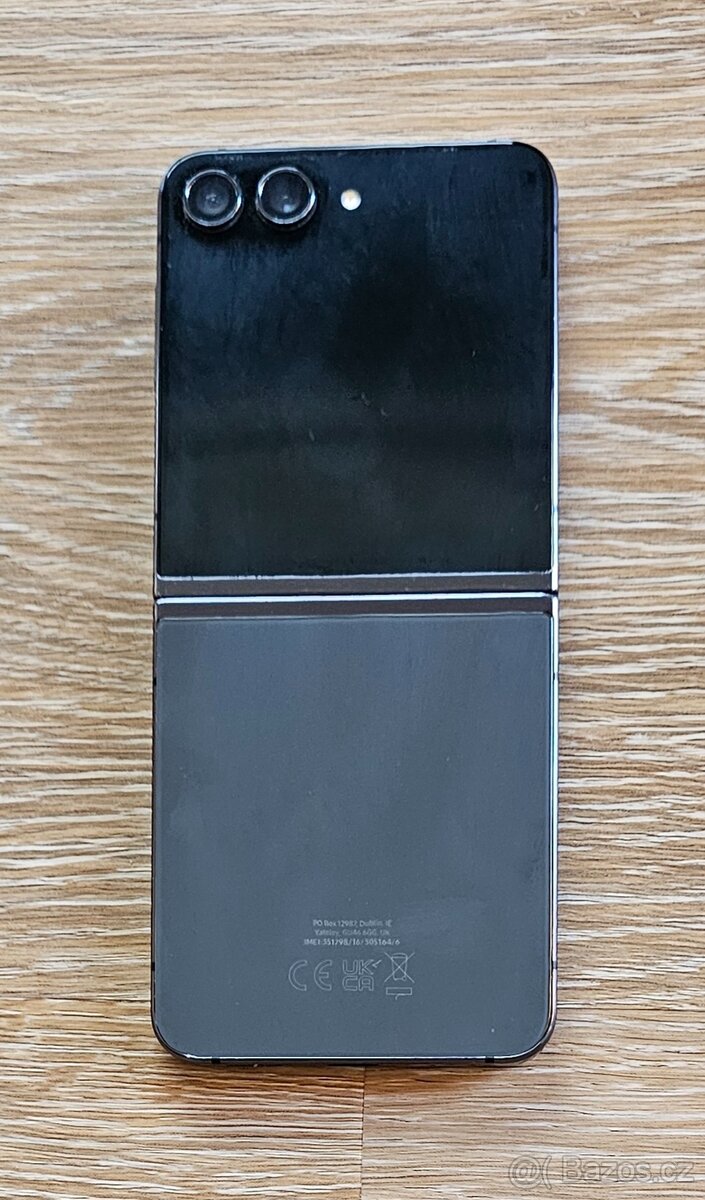 Prodám Samsung Galaxy Z Flip 5 – 512 GB, černý, JAKO NOVÝ - 3