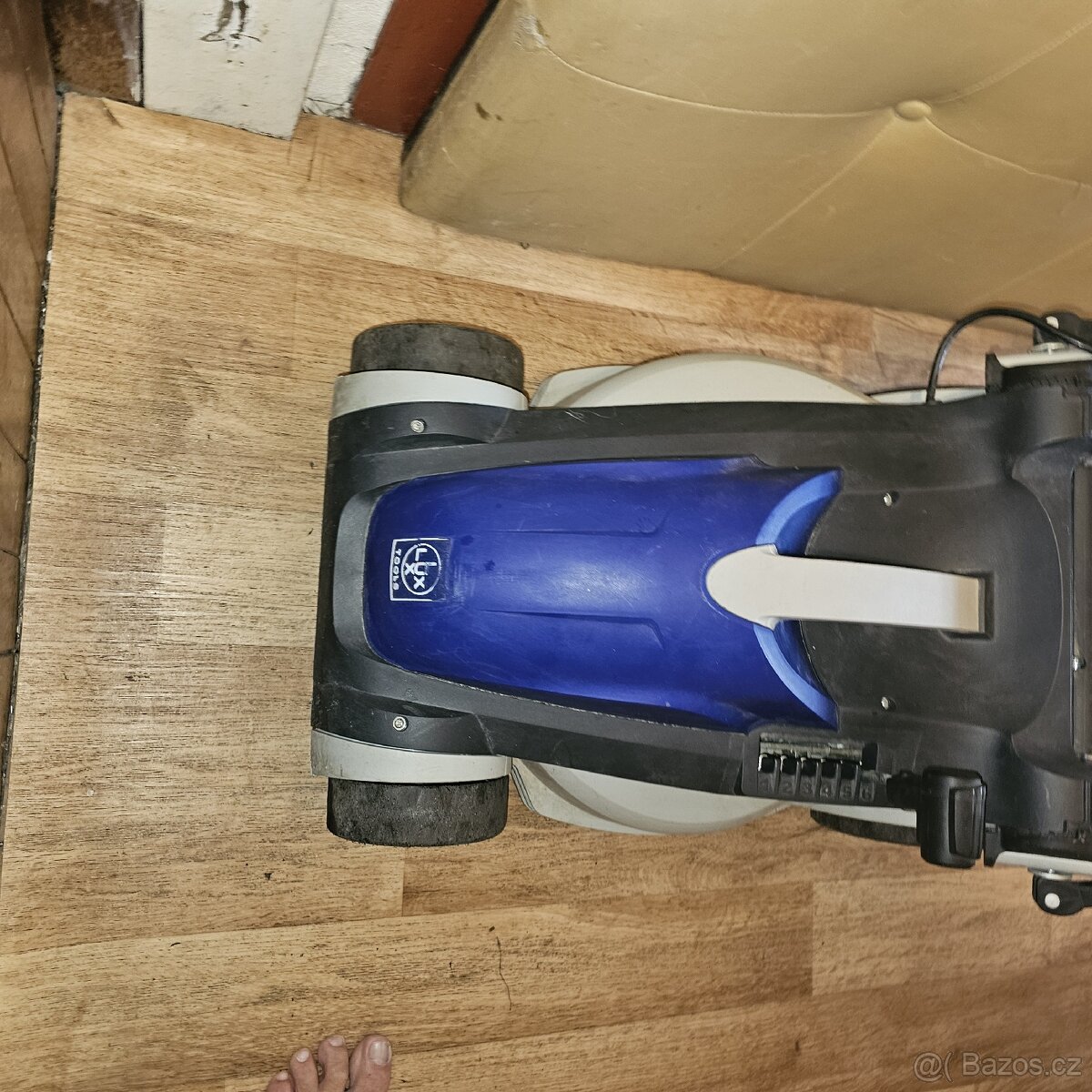 Elektricka sekacka na trávu - 3