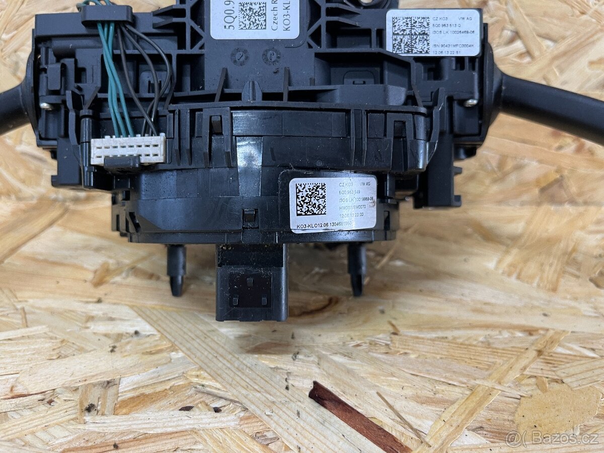 KOMPLETNÍ PÁČKY VOLANTU ŠKODA OCTAVIA 3 5Q0953507AB - 3