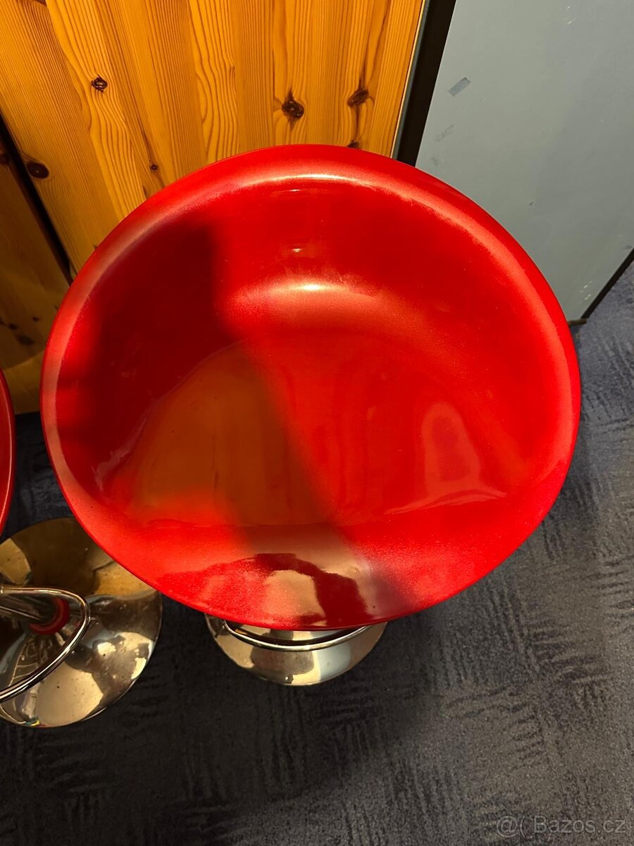 Červené barové židle - 3