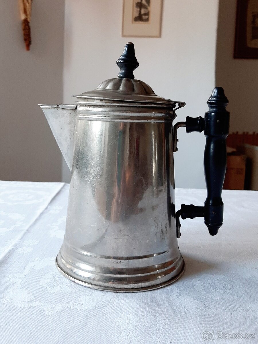 Plechové konvice starožitné - 3