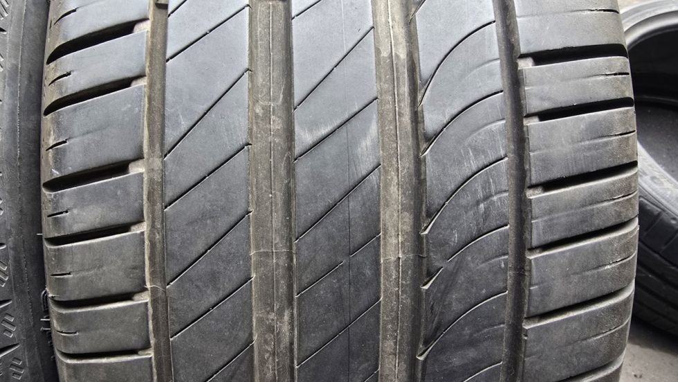 Letní pneu 255/35/19 Kleber - 3