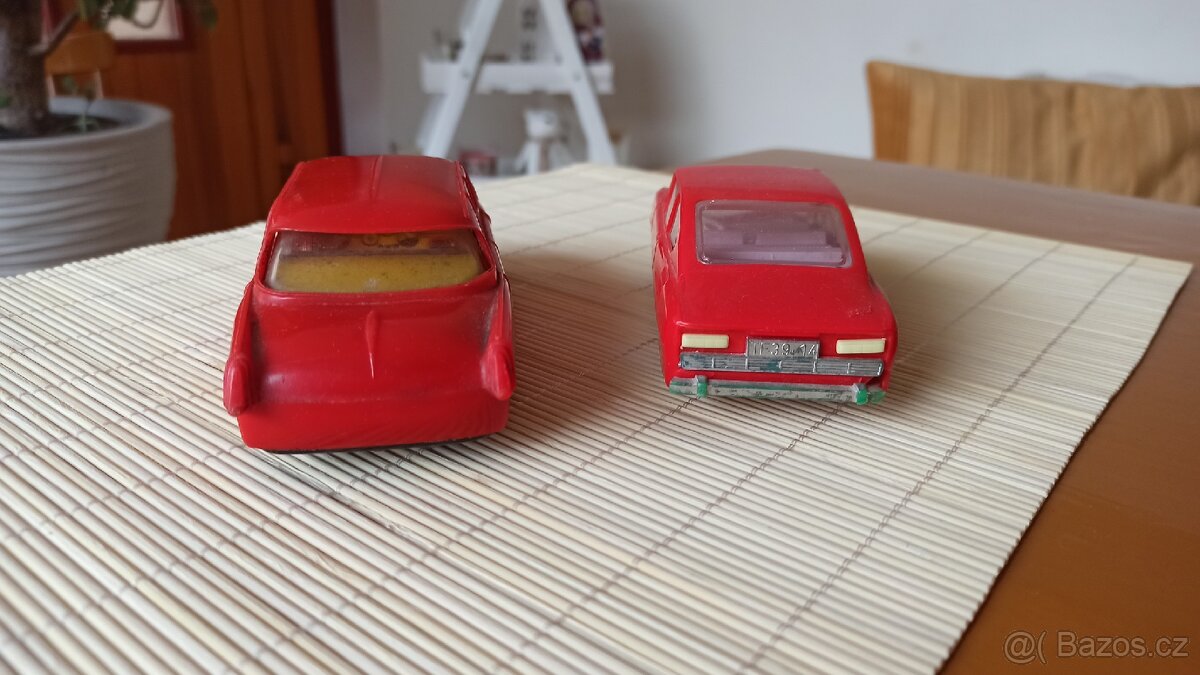 Škodovky staré retro hračky - 3
