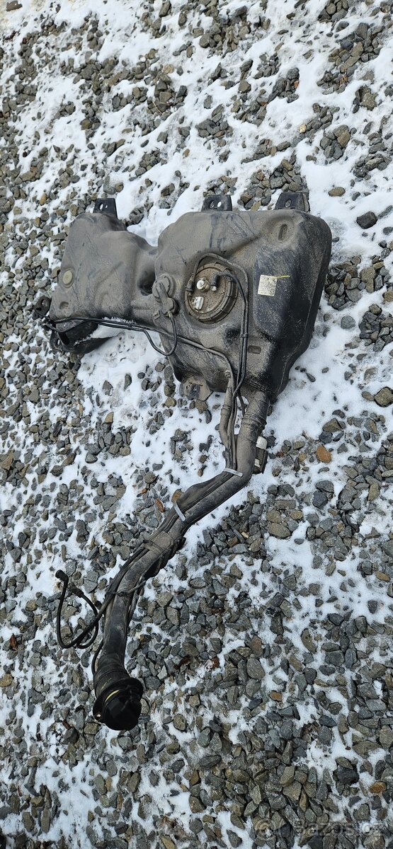 Smart 450 palivová nádrž - 3