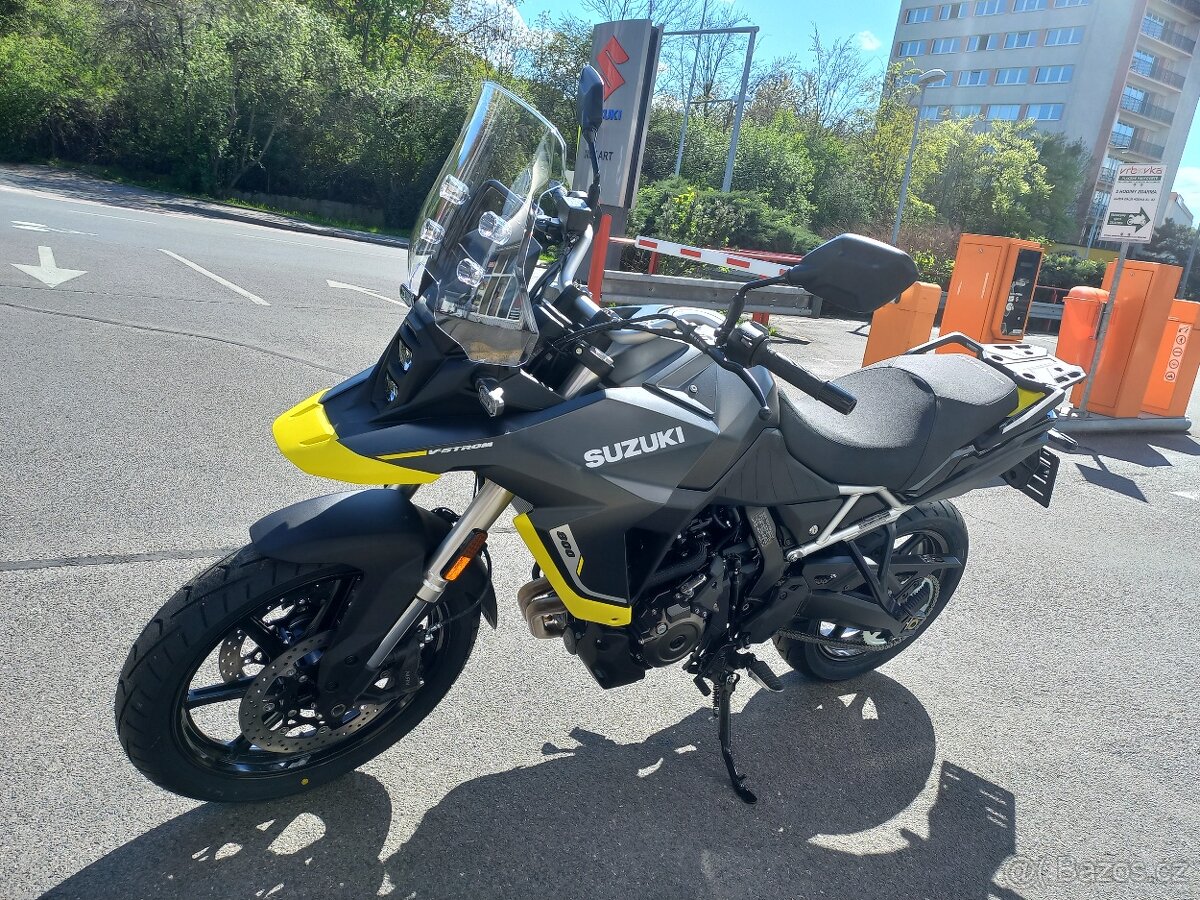 Suzuki V-Strom 800 nový motocykl