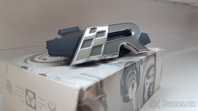 Znak, logo, emblém mřížky chladiče SEAT Leon 1P R - 3