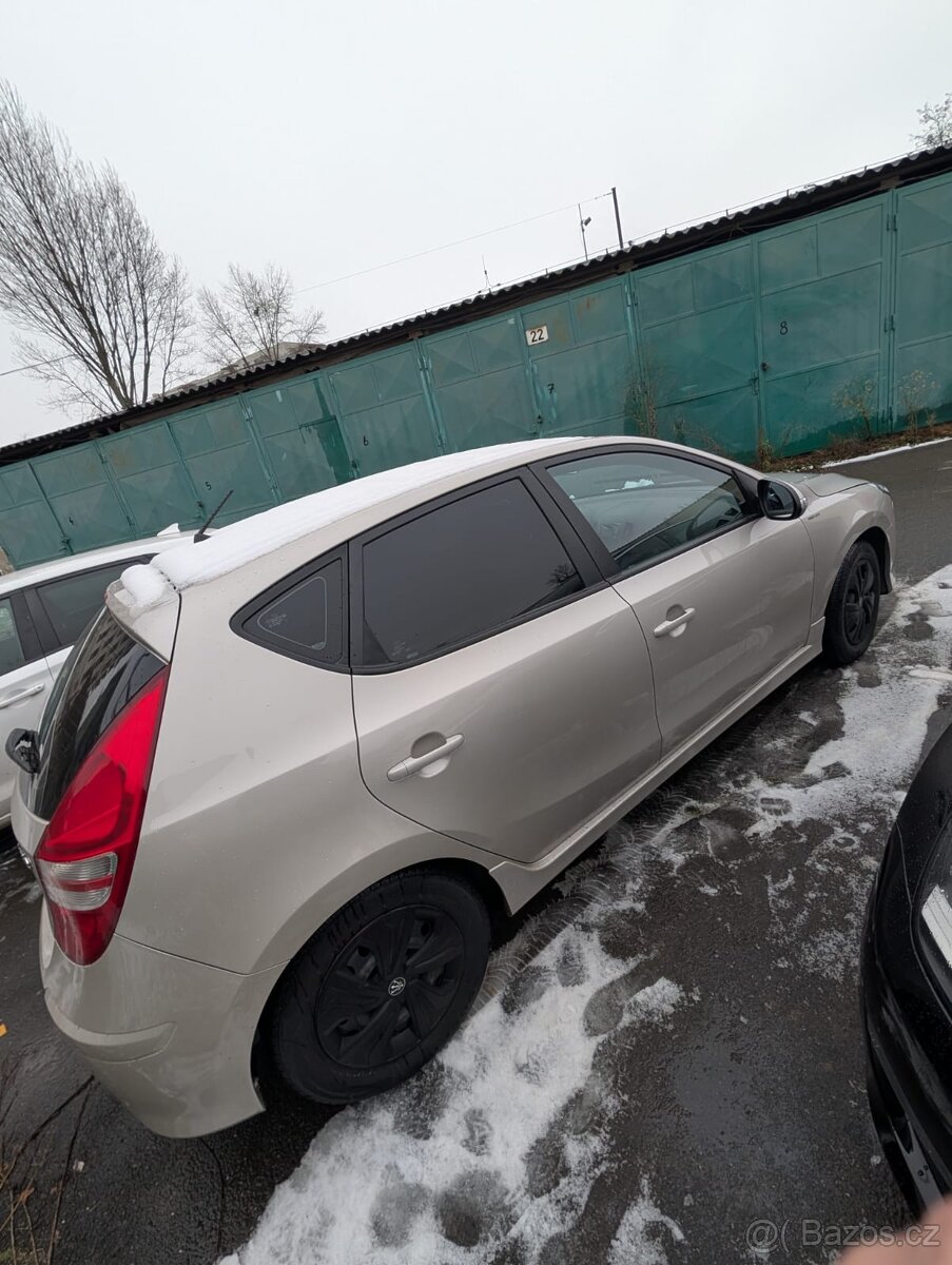 Hyundai i30 r.v 2011 - 3