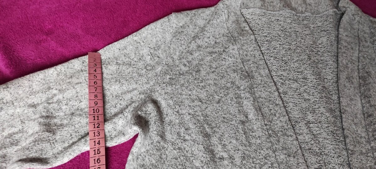 Dámský svetřík, velikost S - 3