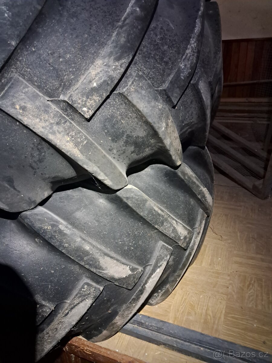 Kola, pneu Zetor Crystal 18,4-34 - 3