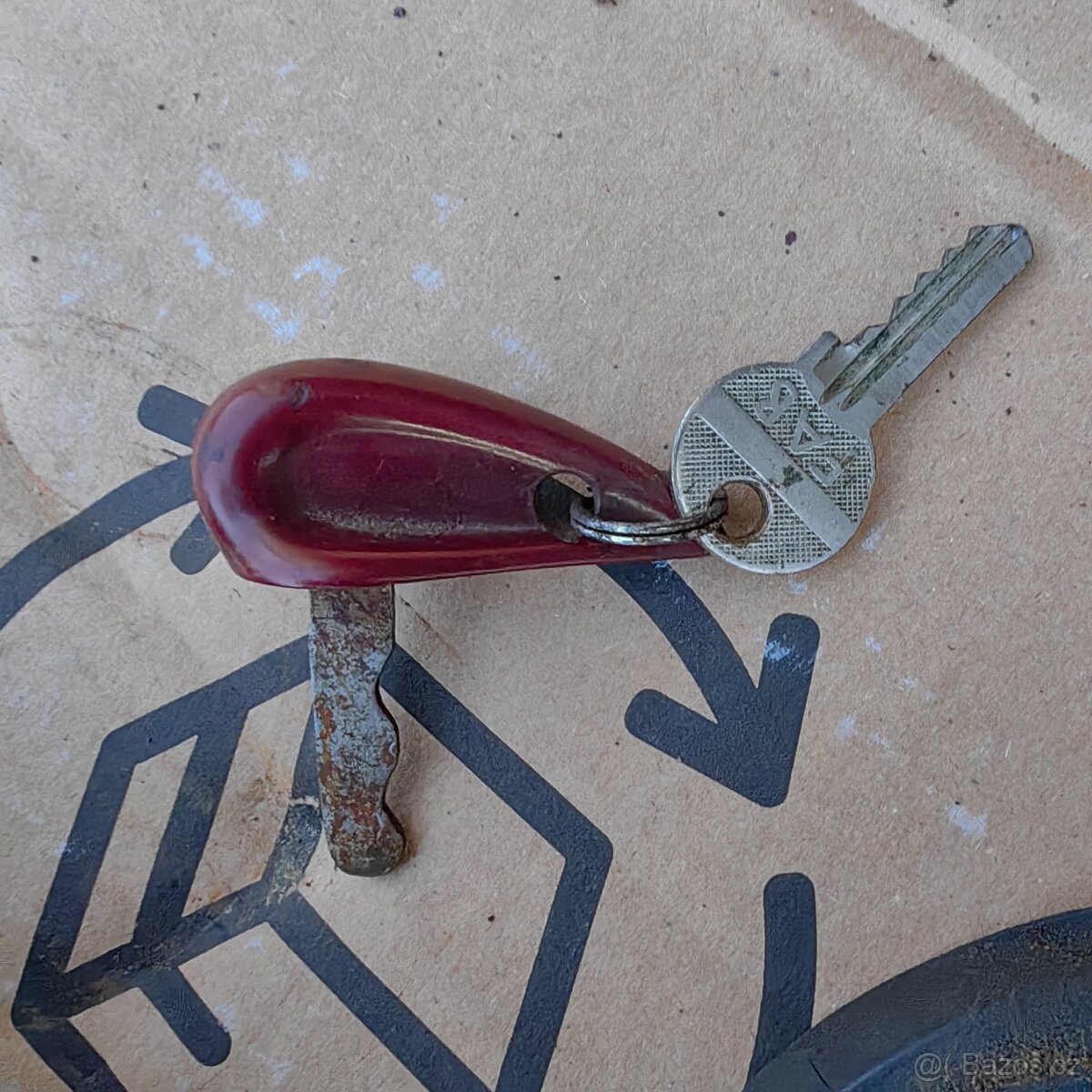 Jawa perak spinacka s klíčem - 3