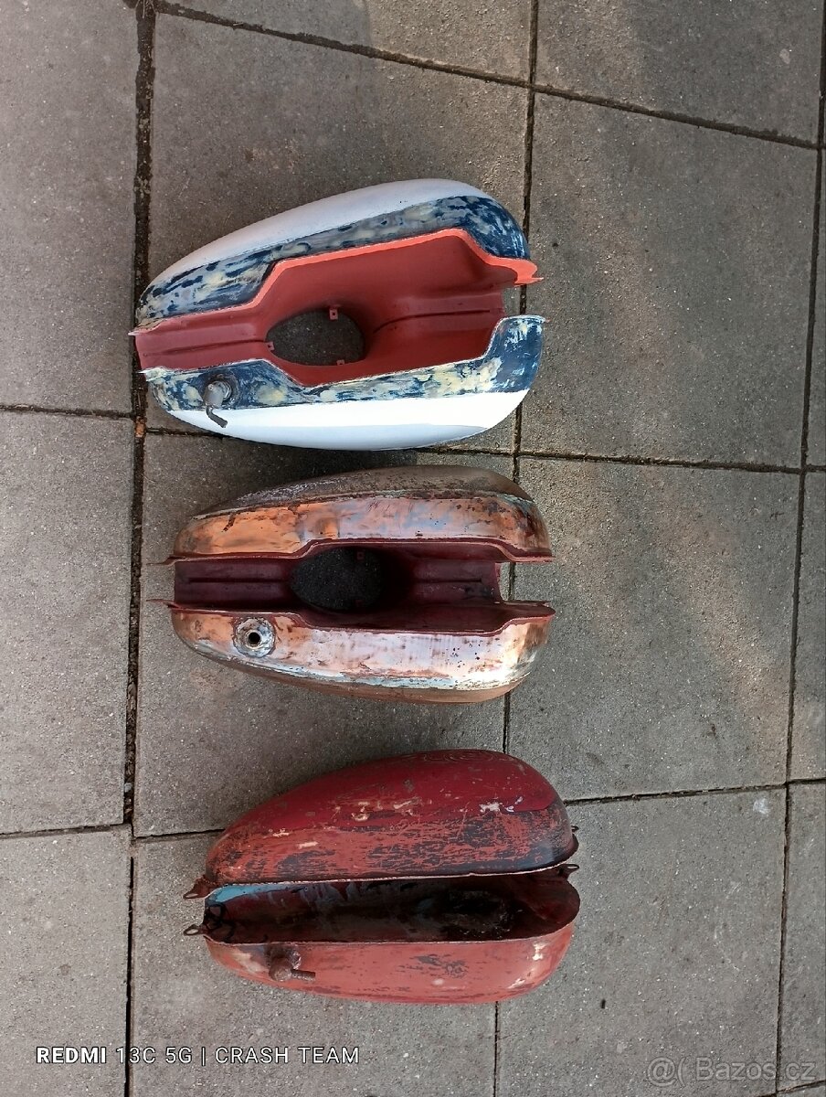 Nádrž Jawa , Čz - 3