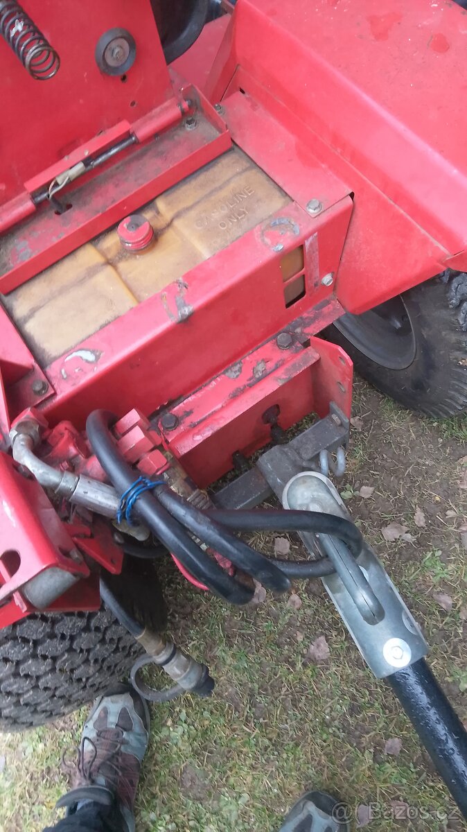 Zahradní traktor - 3