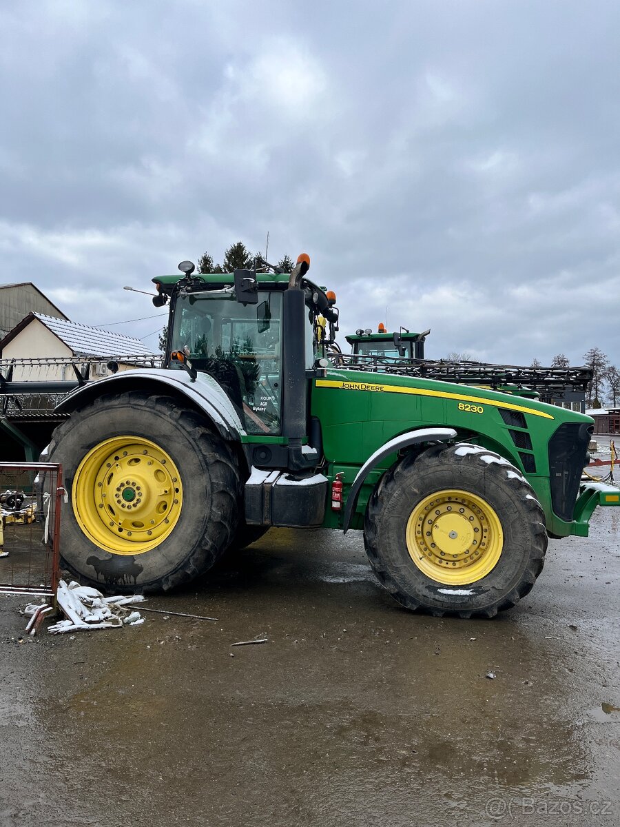 John Deere 8230 - 3