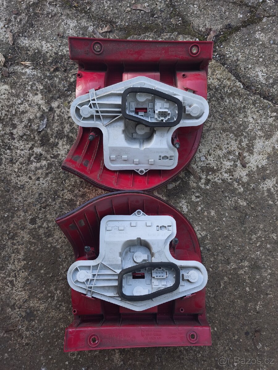 Prodám koncová světla YETI - 3