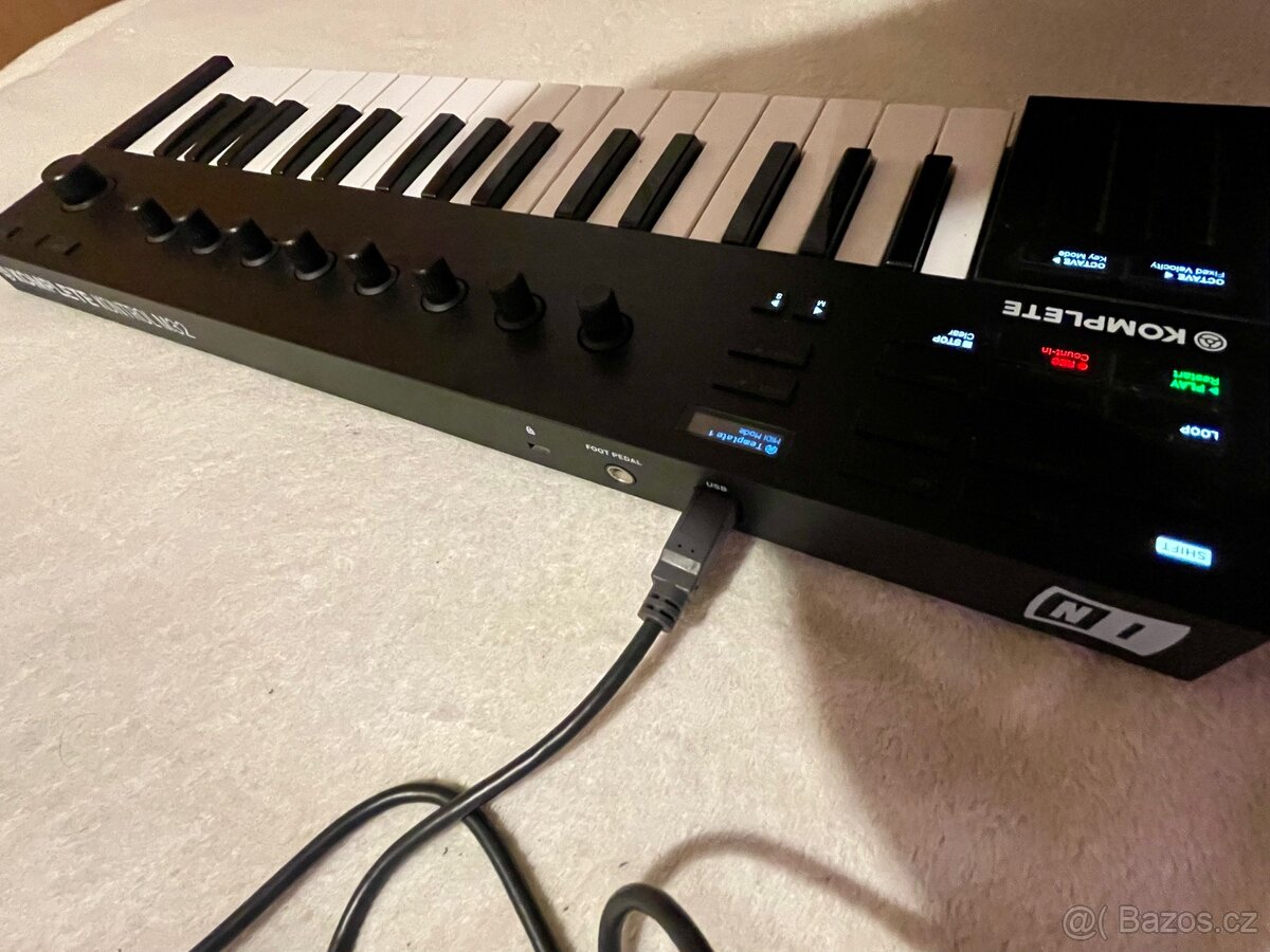 MIDI klávesnice Native Instruments Komplete Kontrol M32 - 3