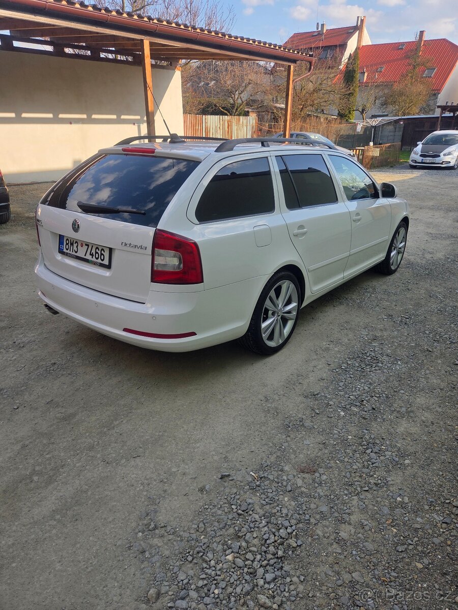Škoda octavia rs 2.0.tdi 125kw - 3