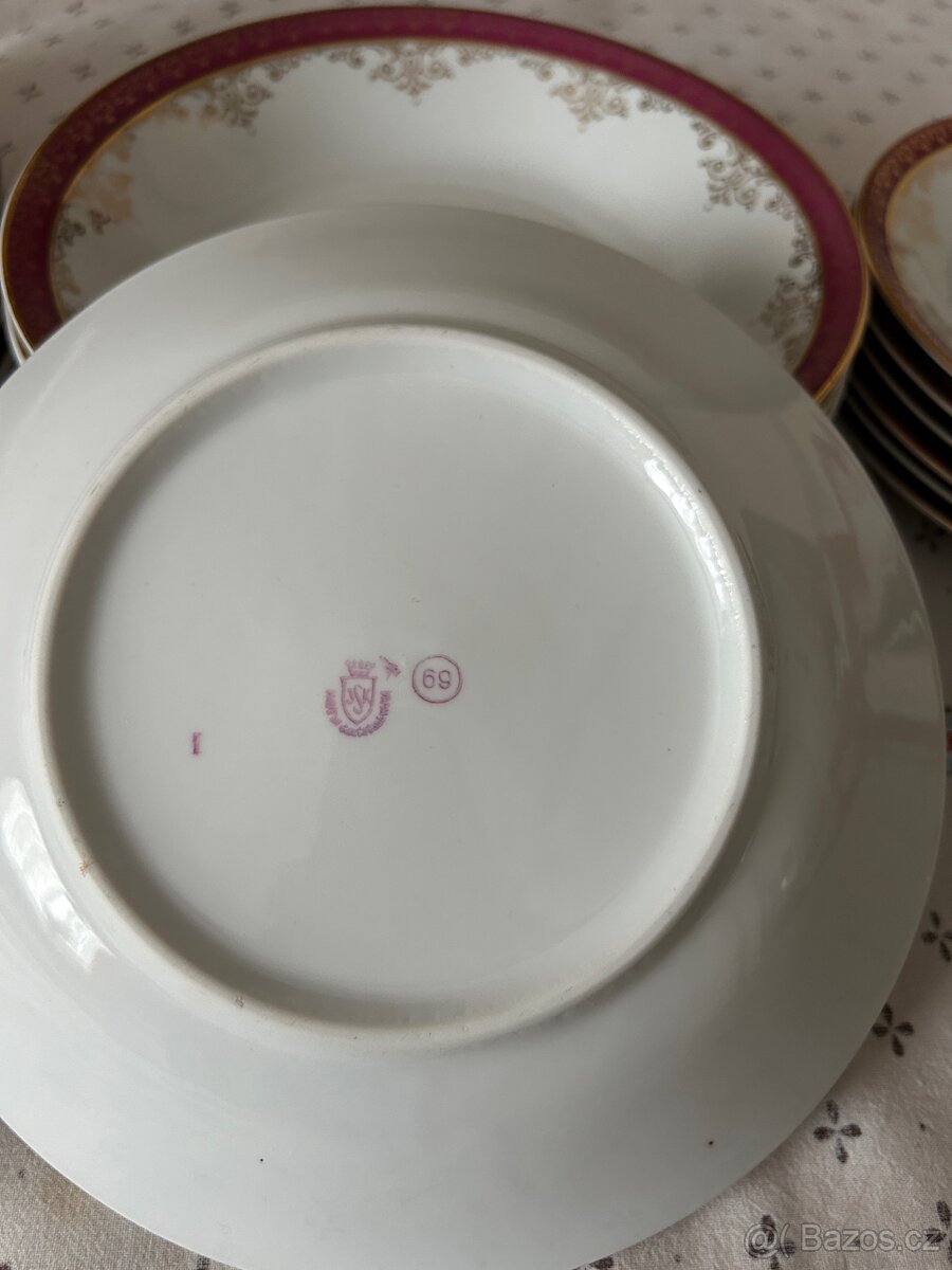 Sada talířů - 3