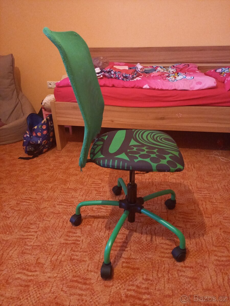 Dětská židle na kolečkách - 3