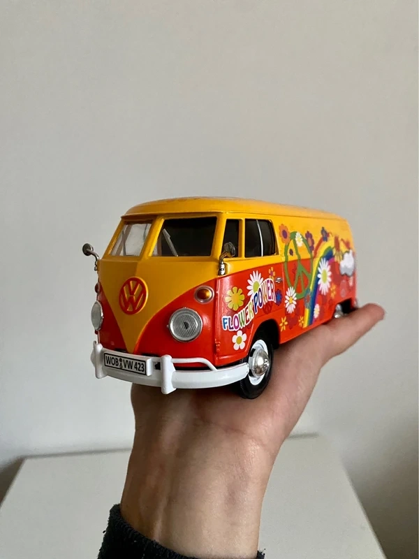 VW Hippie bus/ model - 3