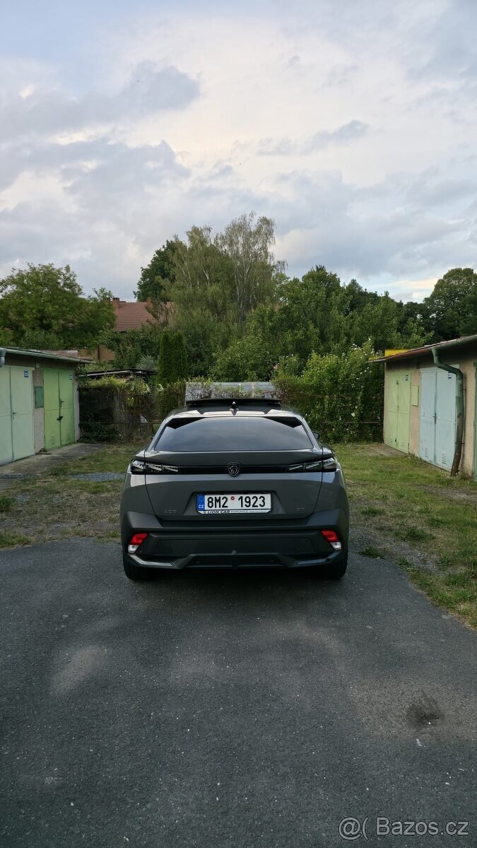 PEUGEOT 408 GT HYBRID - 3
