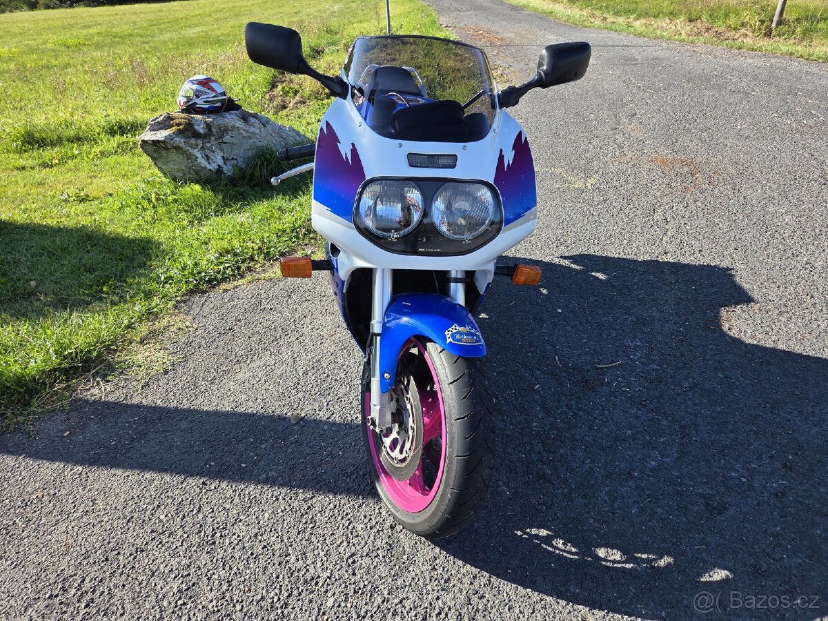 Suzuki gsxr750w - 3