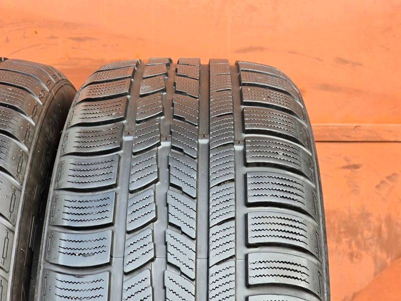 Zimní Nexen 235/55/17XL - 3