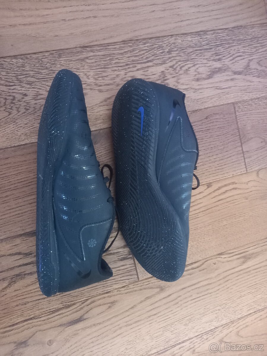 Nike halové boty vel. 38.5 - 3