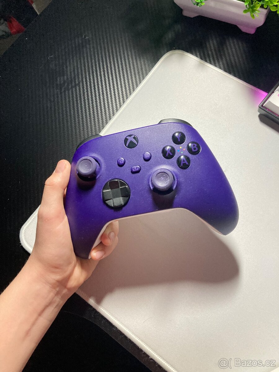 Xbox Wireless Controller – Astral Purple (použitý, velmi dob - 3