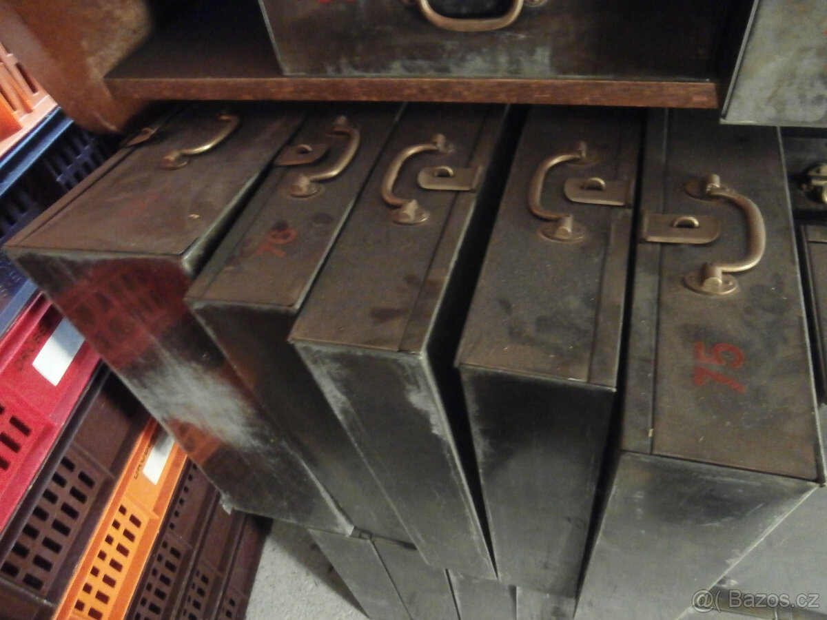 Pokladničky, střádanky, kasičky, kovové skříňky od 199 kč - 3