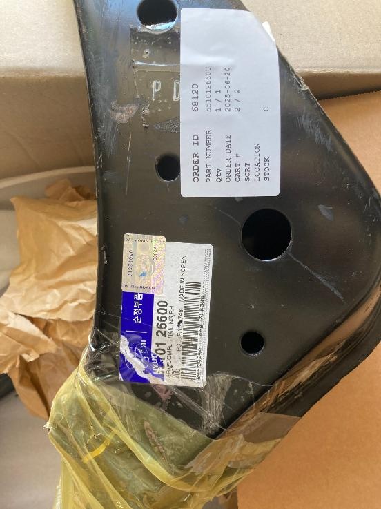 hyundai santa fe 1 zadní rameno - 3