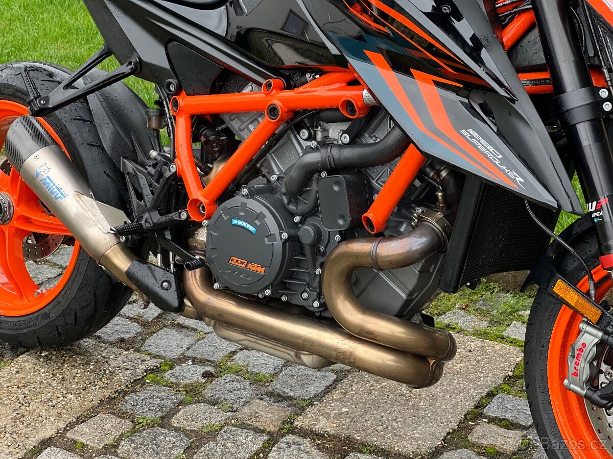 KTM 1290 Superduke R - 3