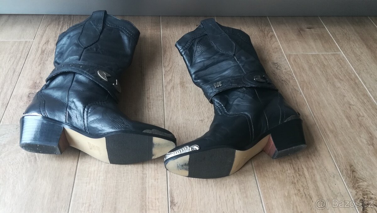 Prodám dámské kozačky. Vel. 40. Pěkné /nové. - 3